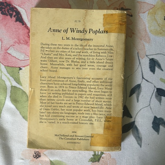 Vintage Anne of Windy Poplars Book - Picture 2 of 6